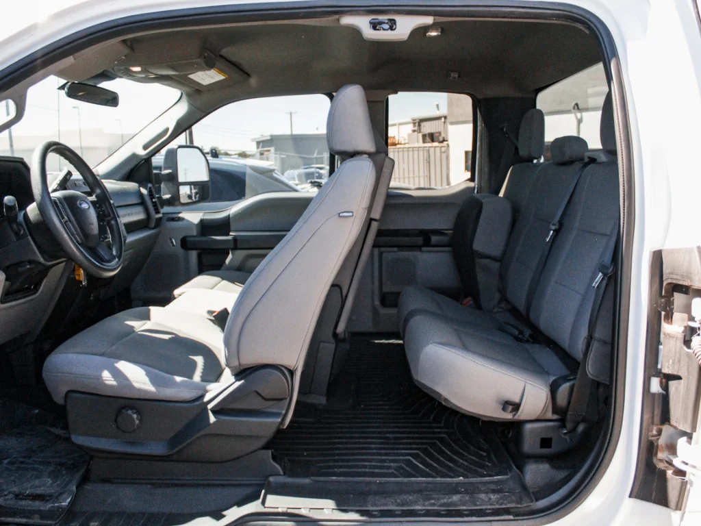 Used 2020 Oxford White Ford XL image 23