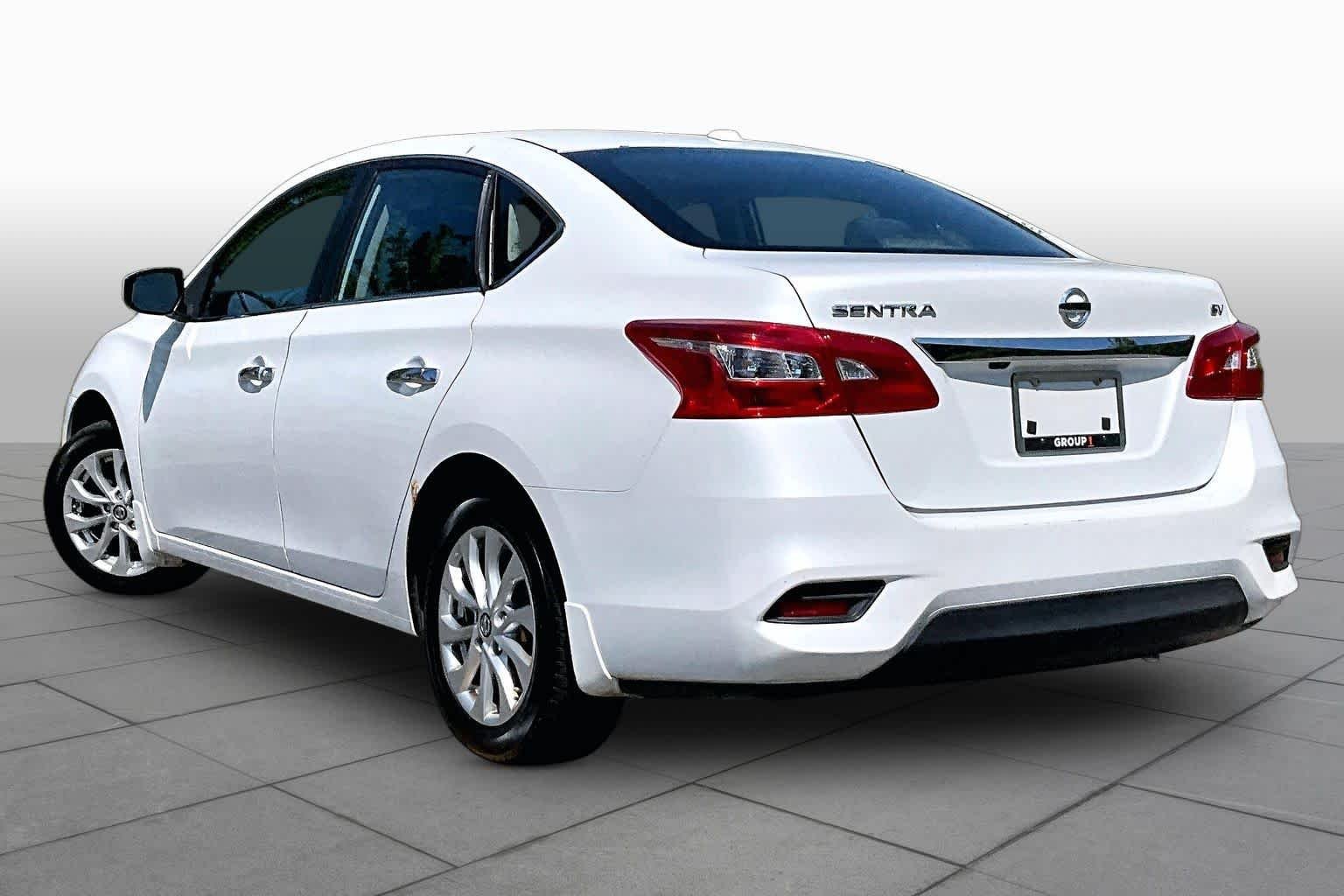 Used 2016 Aspen White Pearl Nissan SV image 12
