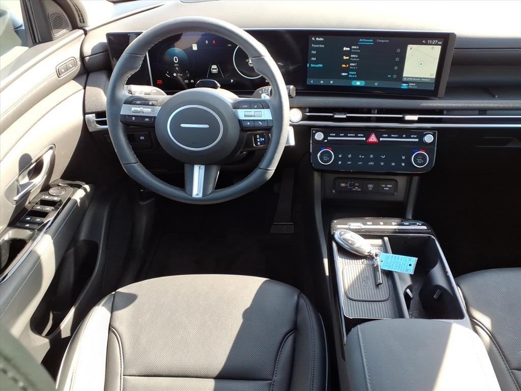 2025 Hyundai Tucson Limited photo 2