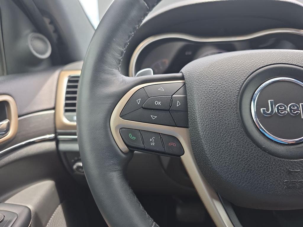 Used 2015 Black Jeep Limited image 18