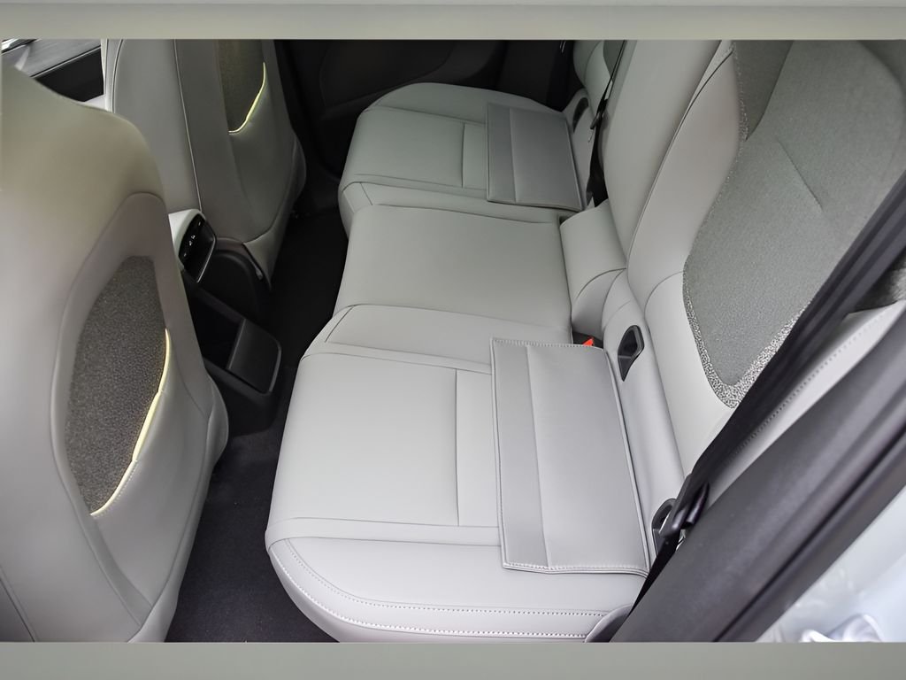 2026 Volvo EX30 Ultra - Photo 14