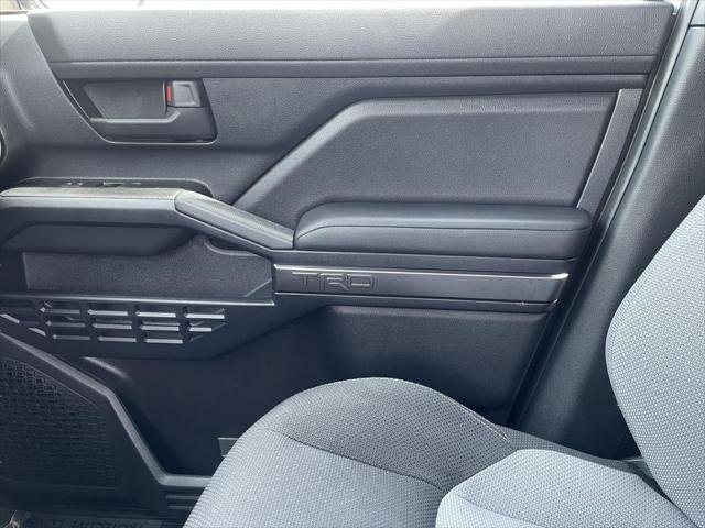 Certified Used 2025 CUTTING EDGE Toyota  image 16