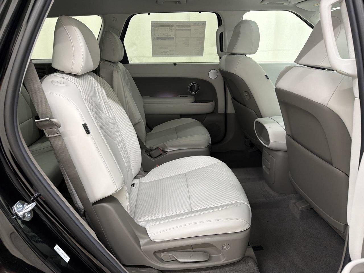 New 2027 Abyss Black Pearl Hyundai SEL Premium AWD image 20