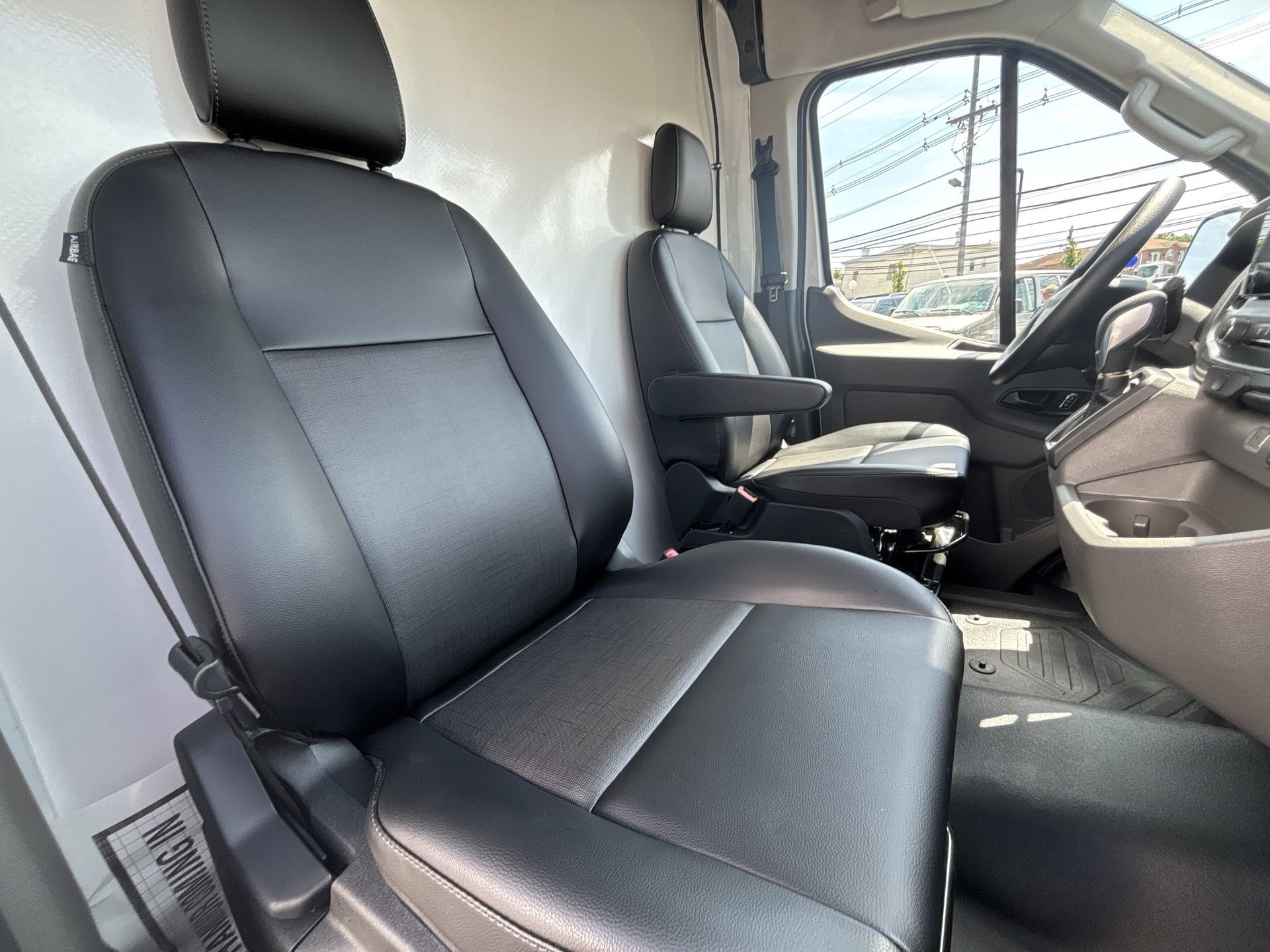 New 2026 Oxford White Ford Cargo Van image 22