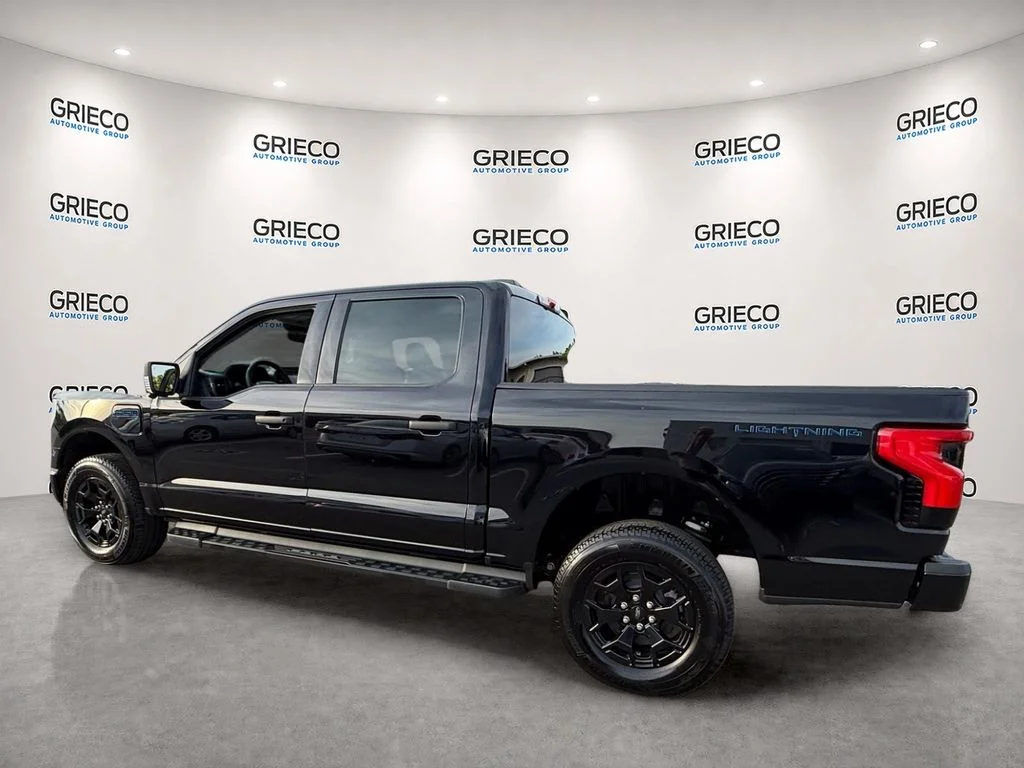 Used 2025 Black Metallic Ford XLT image 5