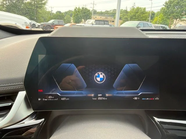 Used 2025 White BMW xDrive28i image 14