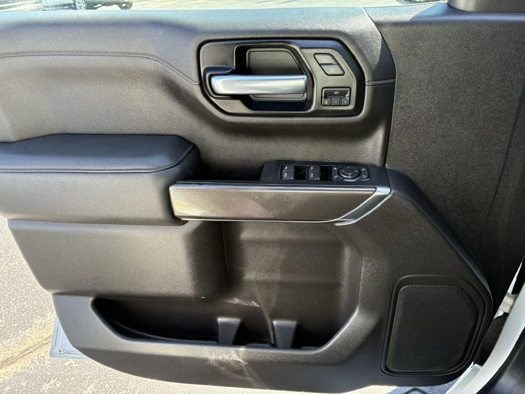 Used 2021 SUMMIT WHITE GMC AT4 image 14