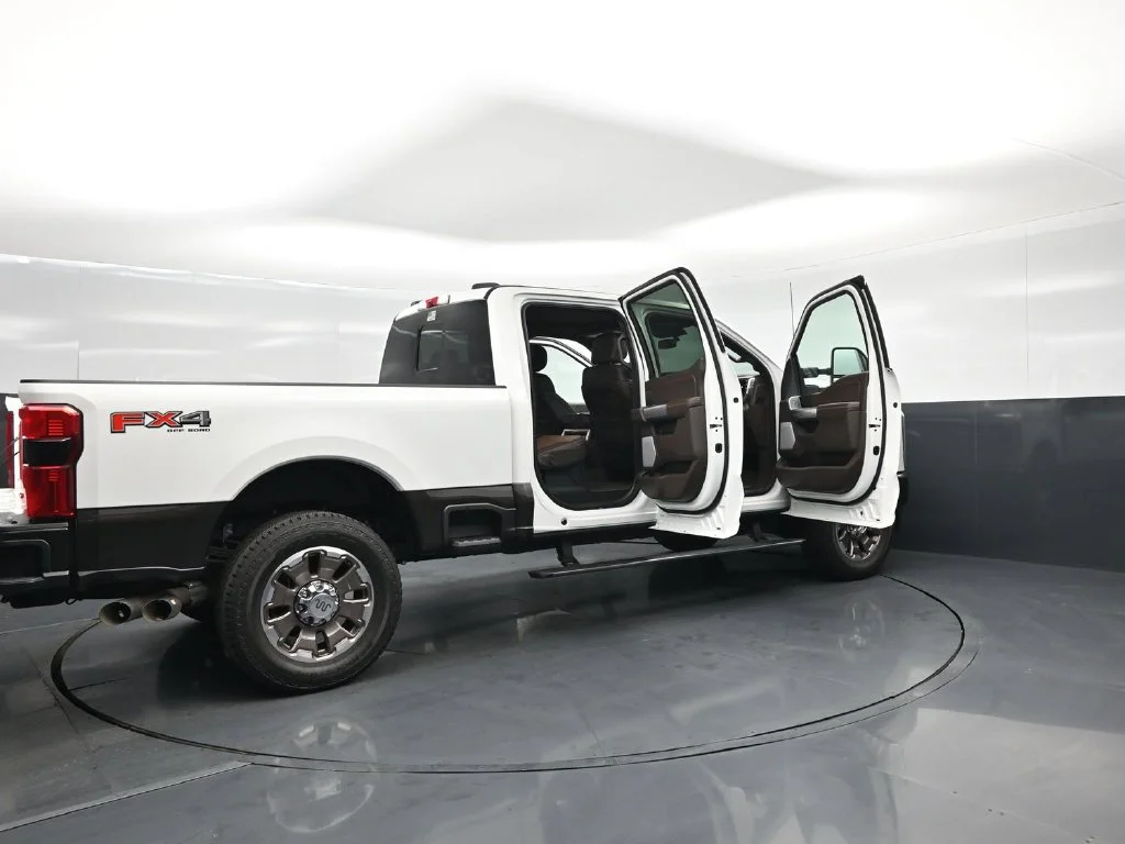 Used 2025 White Ford King Ranch image 6