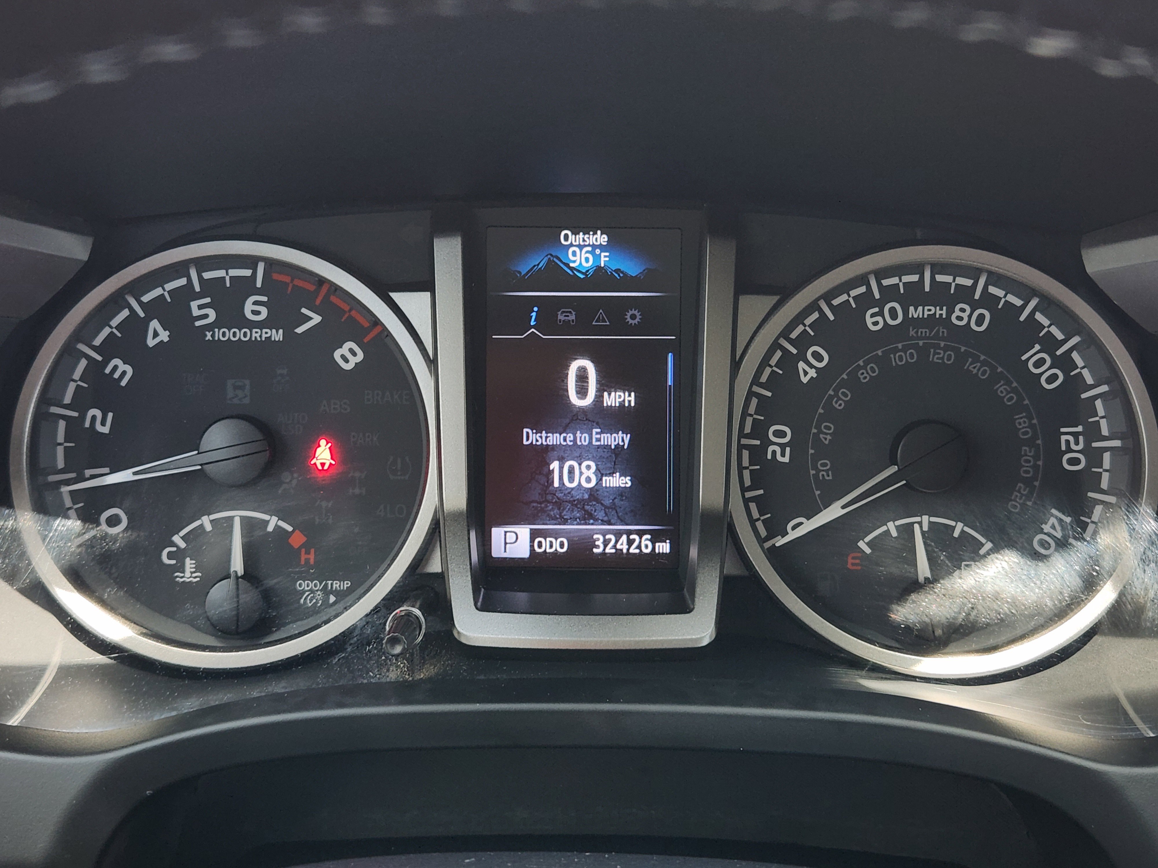 Used 2022 White Toyota SR5 image 19