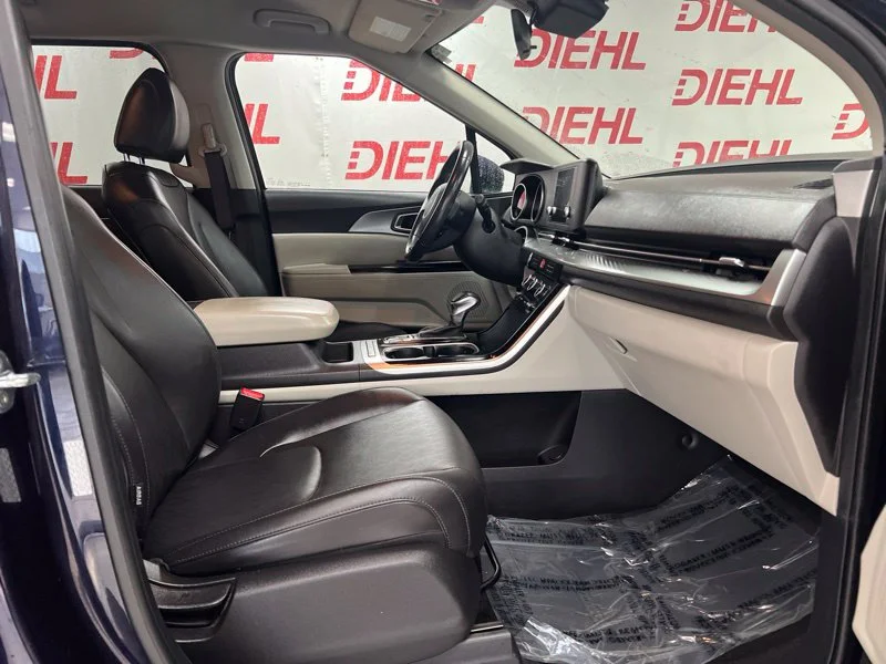 Used 2023 Blue Kia LX Seat Package image 12