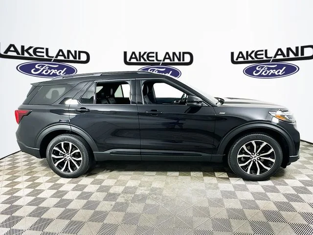 New 2026 Ford Explorer ST-Line