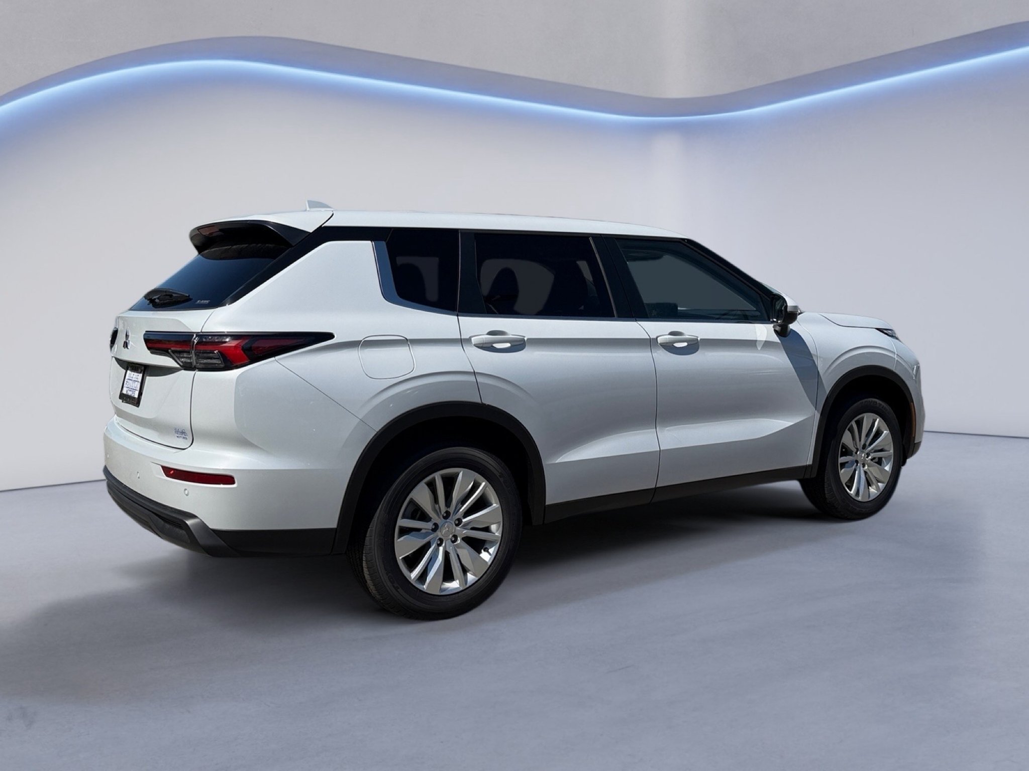 New 2026 White Diamond Mitsubishi ES 1.5T 2WD image 3