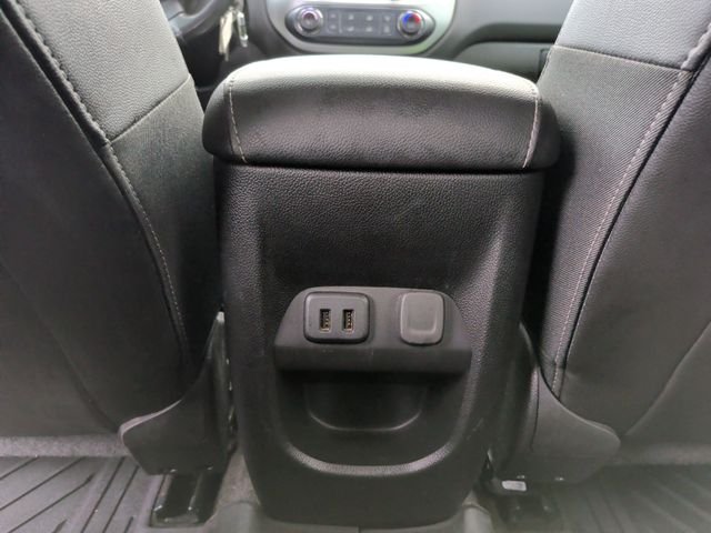 Used 2018 Gray Chevrolet ZR2 image 31