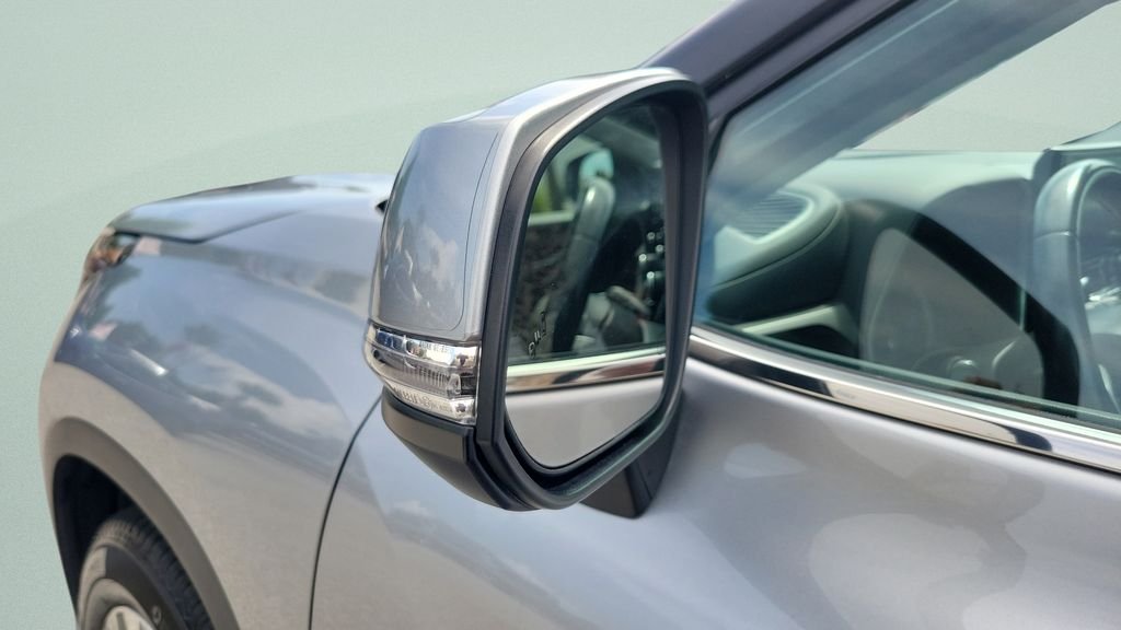 Certified Used 2022 Silver Toyota XLE image 27