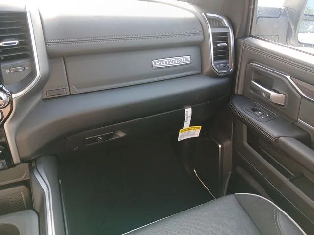 New 2026 Bright White Clear-Coat Exterior Paint RAM Laramie image 36