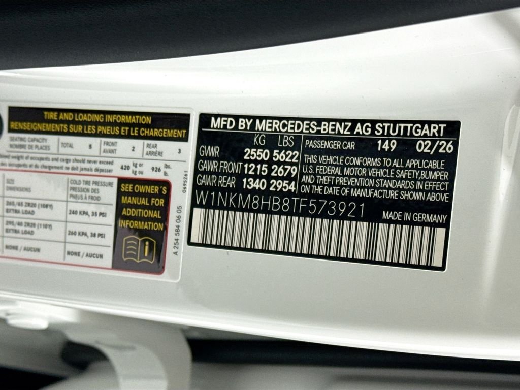 New 2026 Polar White Mercedes-Benz GLC 43 AMG® image 33
