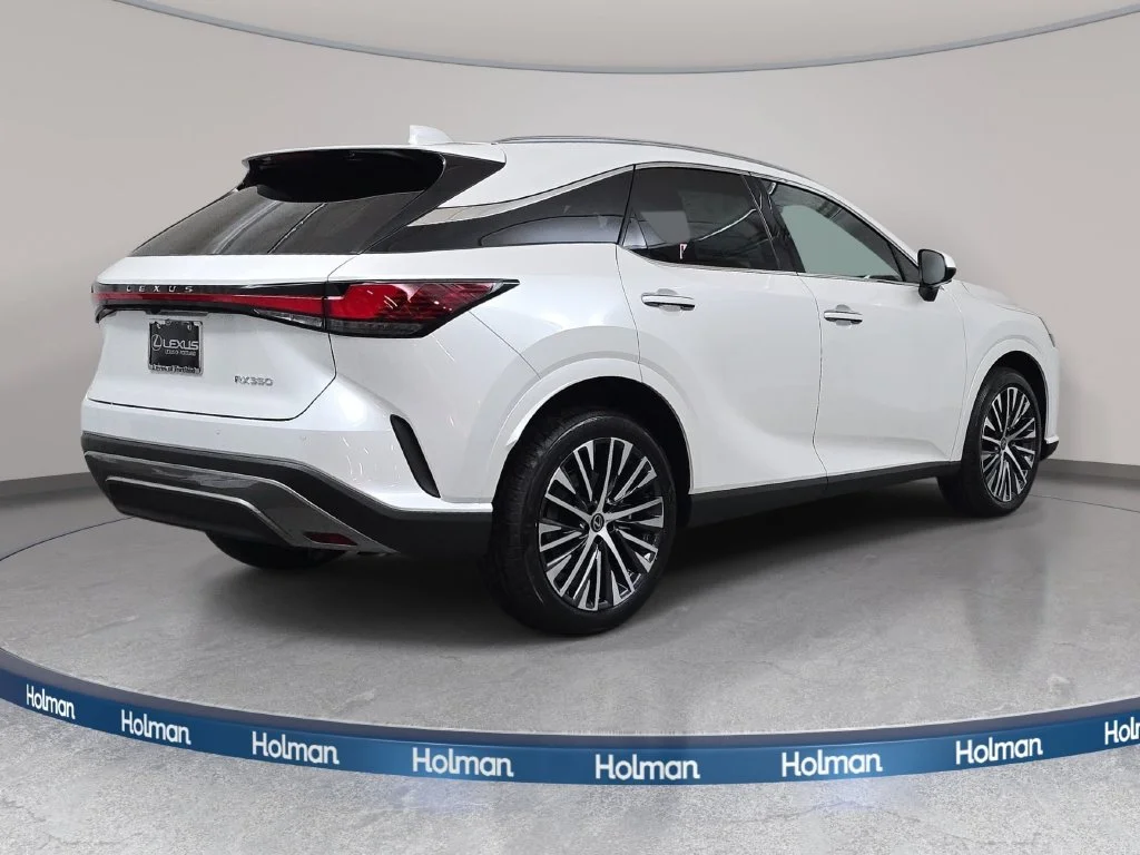 New 2026 Eminent White Pearl Lexus PREMIUM PLUS image 5