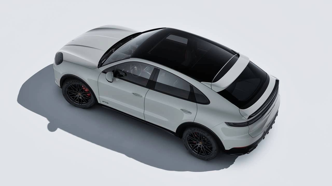 New 2026 Chalk Porsche GTS image 4