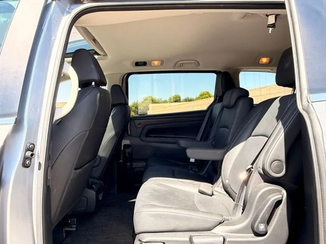 Certified Used 2025 Silver Honda EX-L image 9