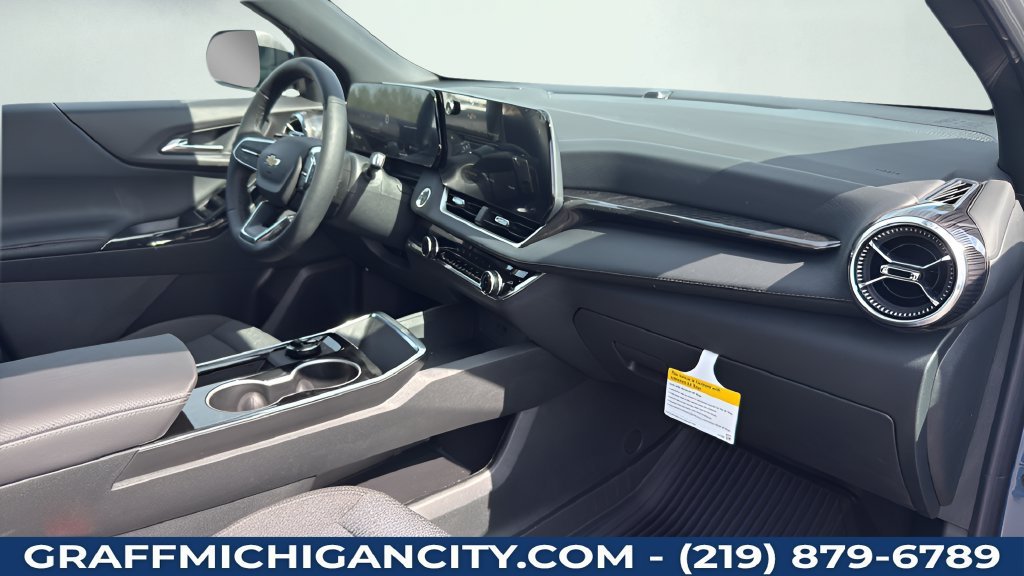 2027 Chevrolet Equinox LT - Photo 46