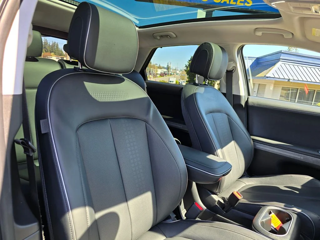Used 2024 Black Hyundai Limited image 11
