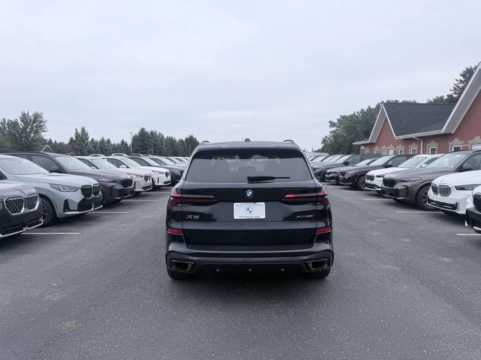 Used 2025 Carbon Black Metallic BMW xDrive40i image 6