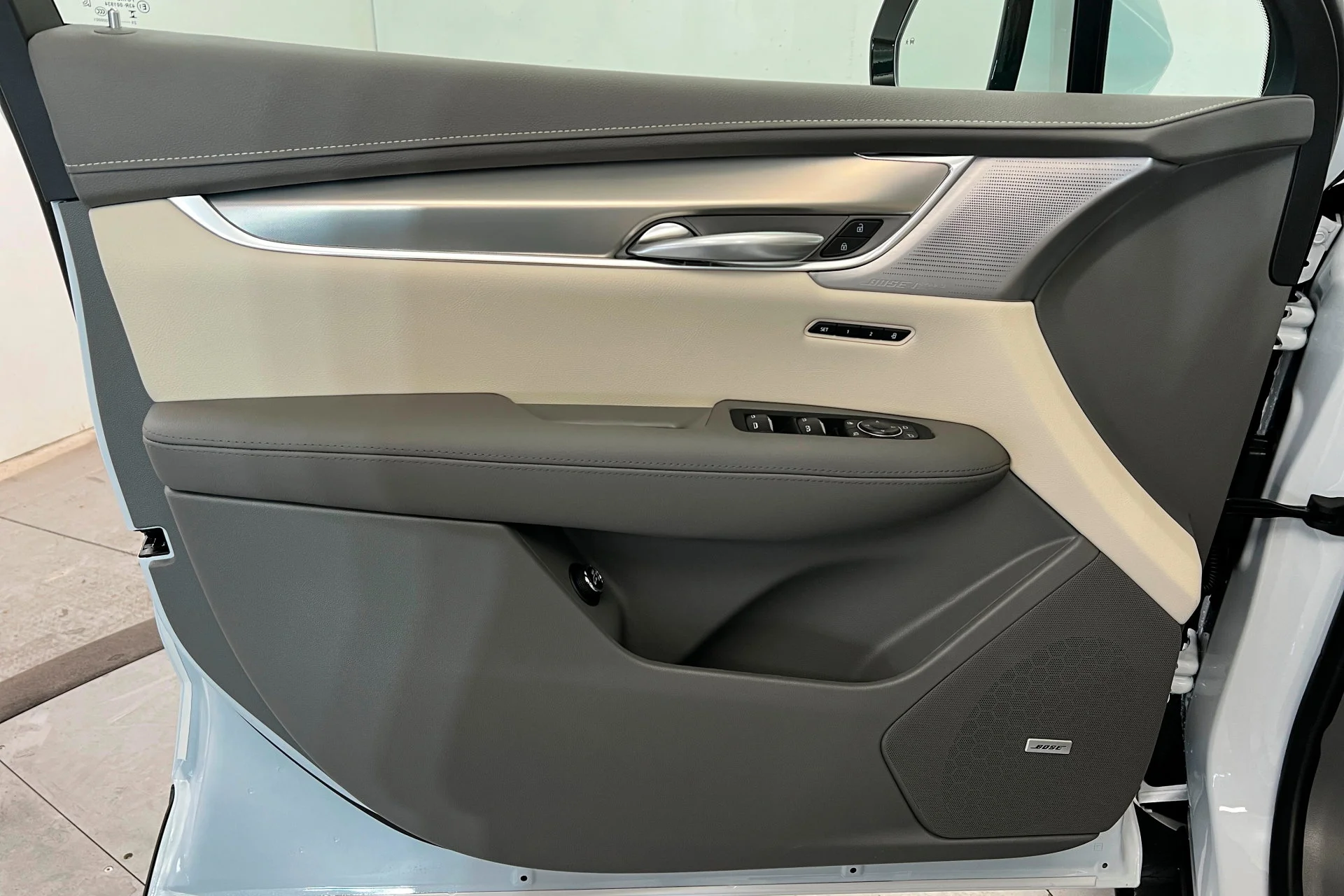 New 2026 Crystal White Tricoat Cadillac Premium Luxury image 14