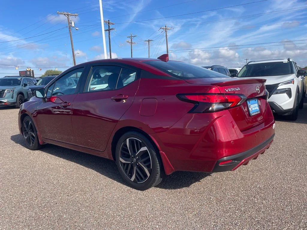 Used 2024 Red Nissan 1.6 SR image 5