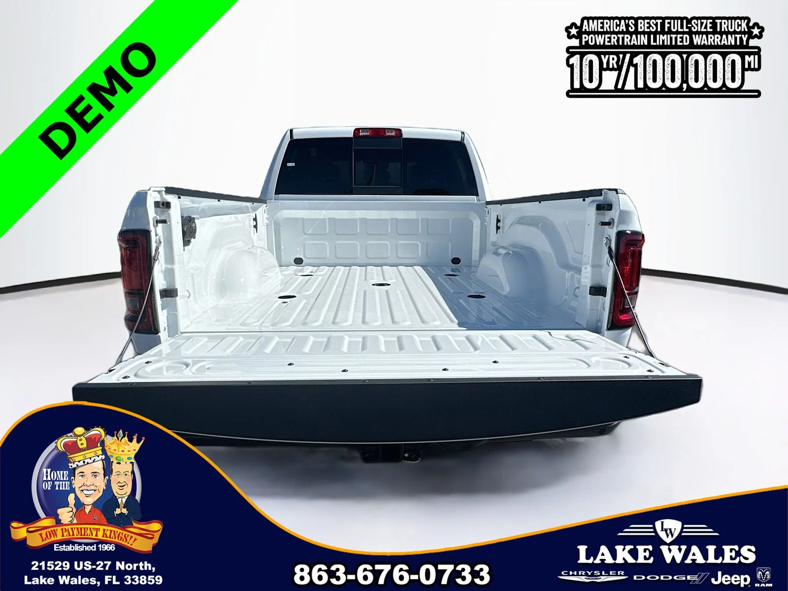 New 2026 Bright White Clear-Coat Exterior Paint RAM TRADESMAN image 25