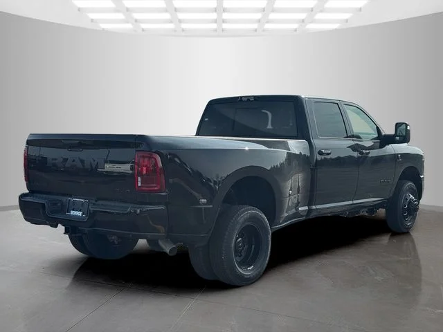 New 2026 Diamond Black Crystal Pearl-Coat Exterior Paint RAM LARAMIE image 7