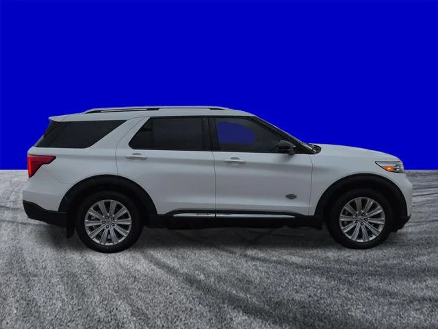 Certified Used 2023 White Metallic Ford King Ranch image 3