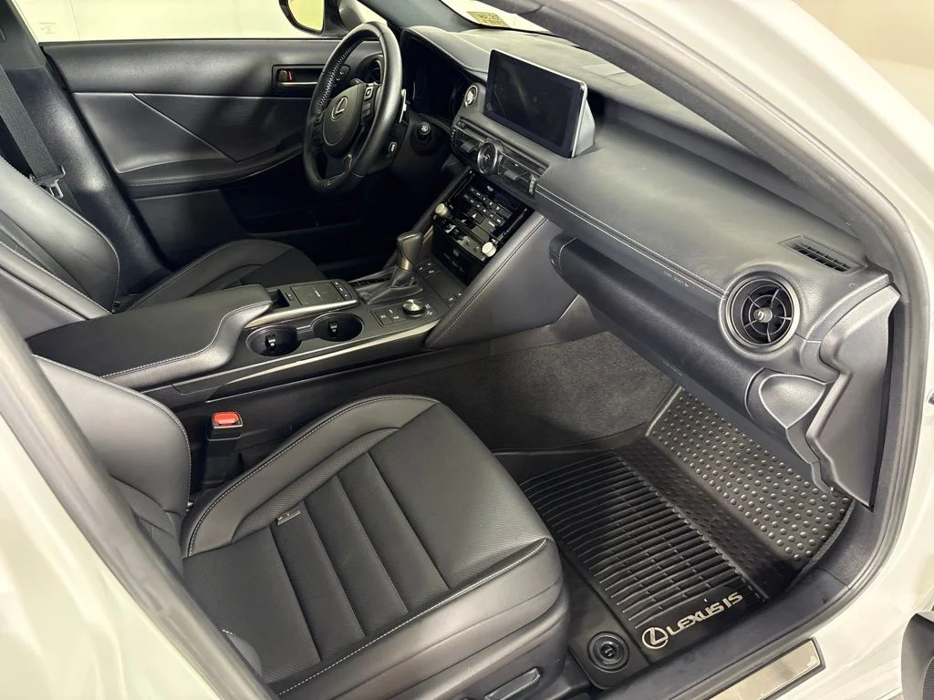 Used 2024 White Lexus 500 F SPORT Performance Premium image 20
