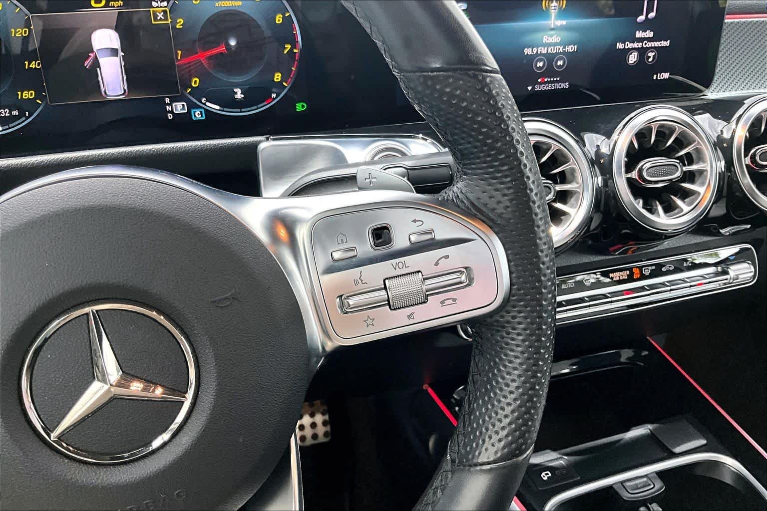 New 2023 Mountain Grey Metallic Mercedes-Benz GLB 250 image 25