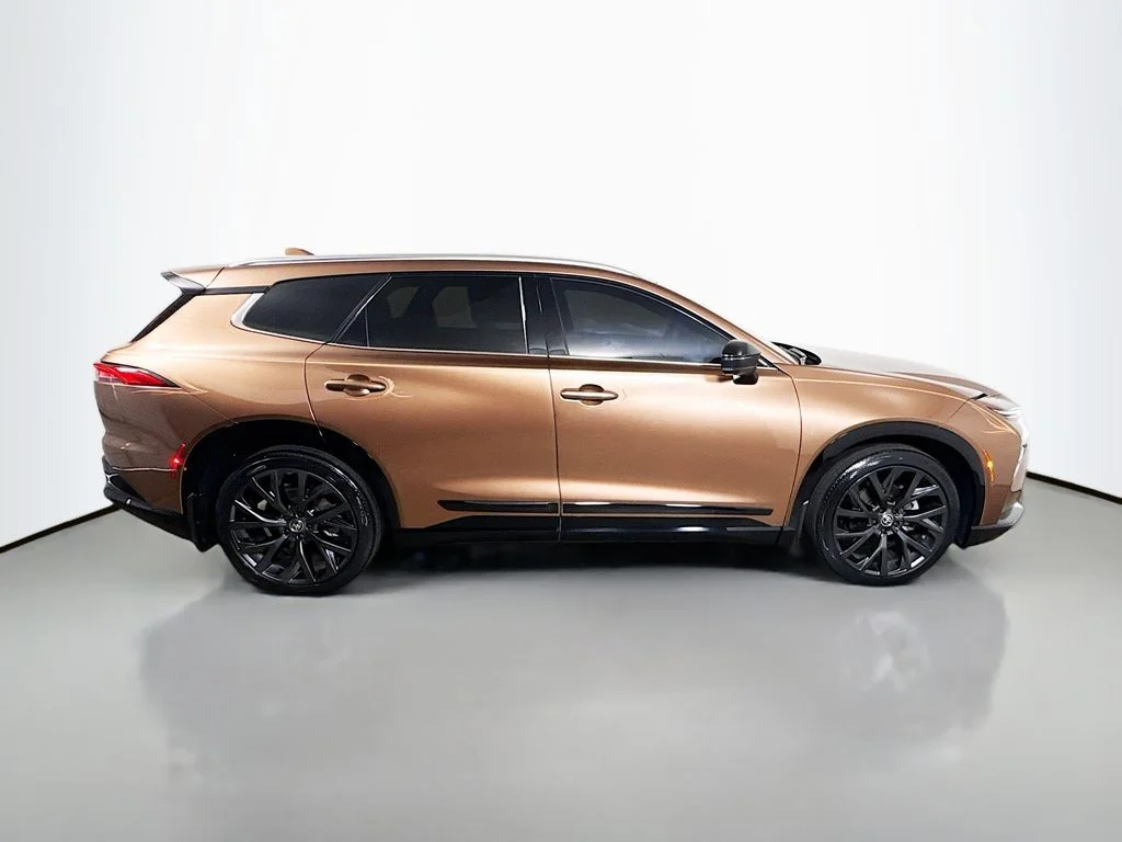 Certified Used 2025 Bronze Age Toyota Limited image 26