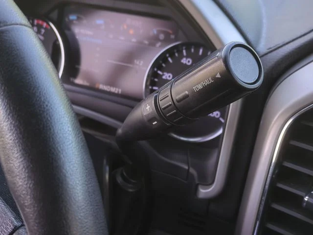 Used 2019 White Ford Lariat image 27
