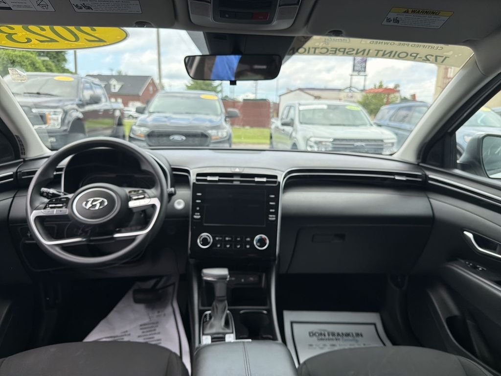 Used 2023 White Hyundai SEL image 10
