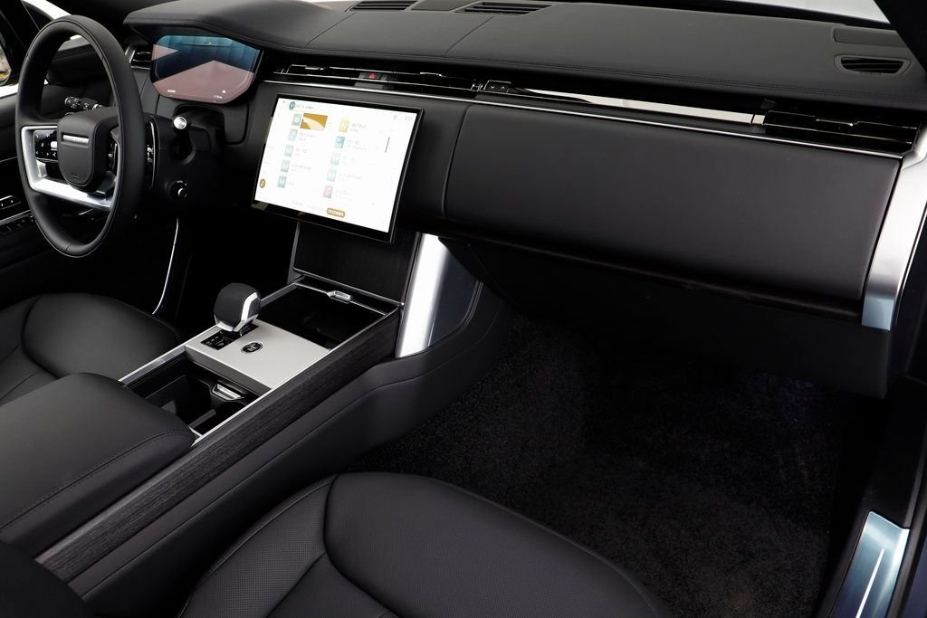 2025 Land Rover Range Rover SE - Photo 20