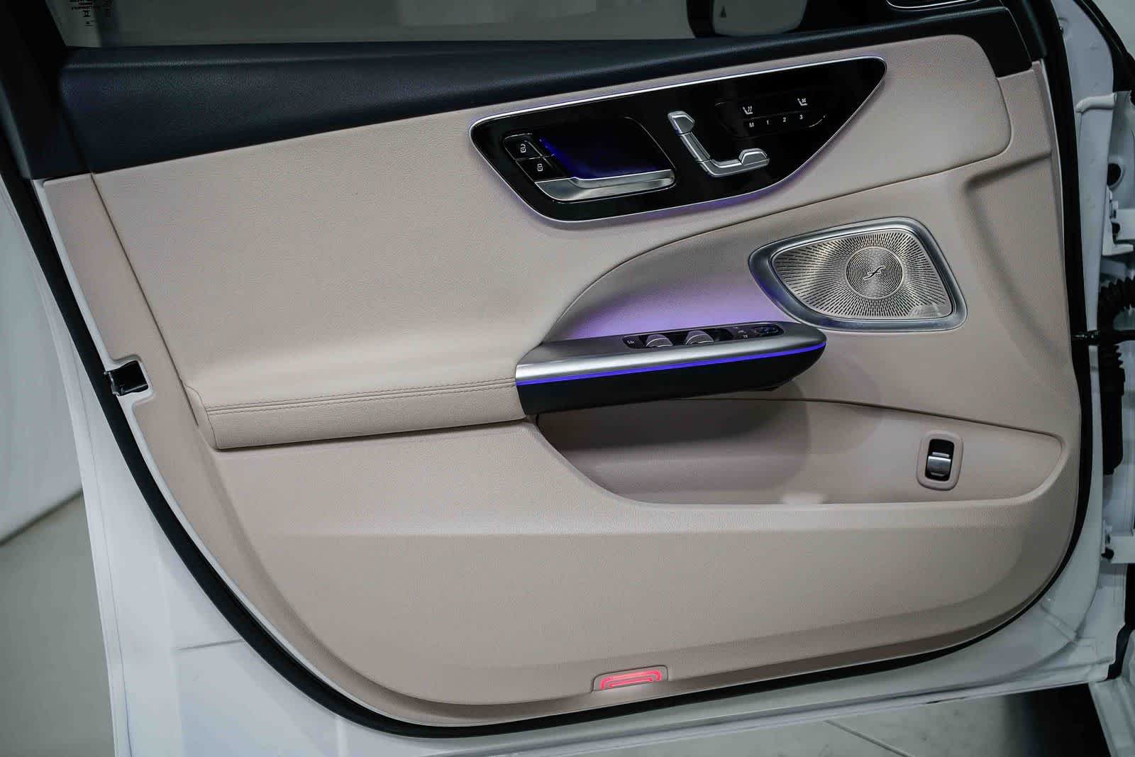 Certified Used 2025 Polar White Mercedes-Benz C 300 image 19