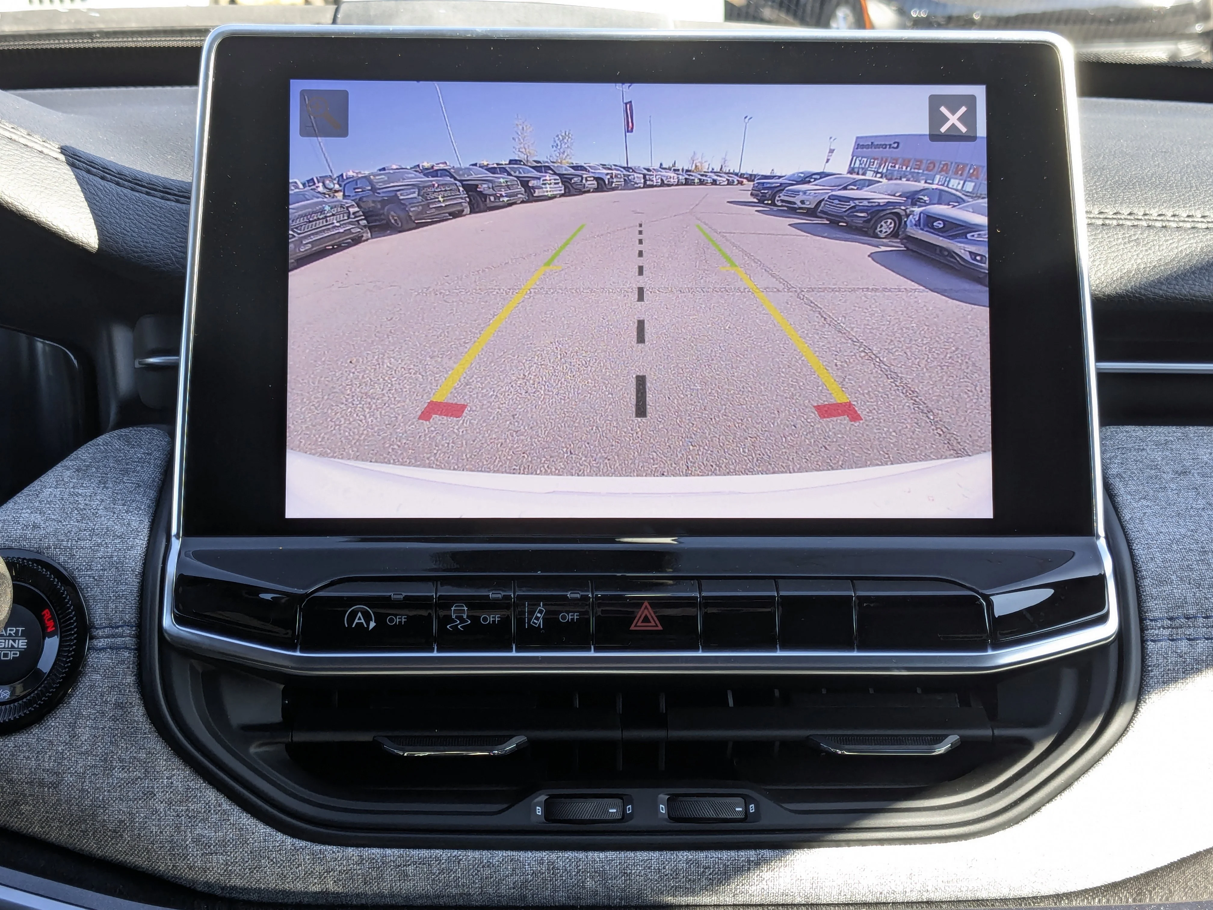 New 2026 White Jeep North - Panoramic Sunroof - Alpine Audio -  Adaptive Cruise - Power Liftgate & Tons More! image 21