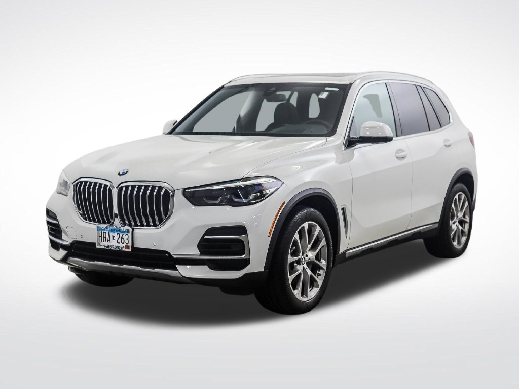 Used 2022 Alpine White BMW xDrive40i image 1