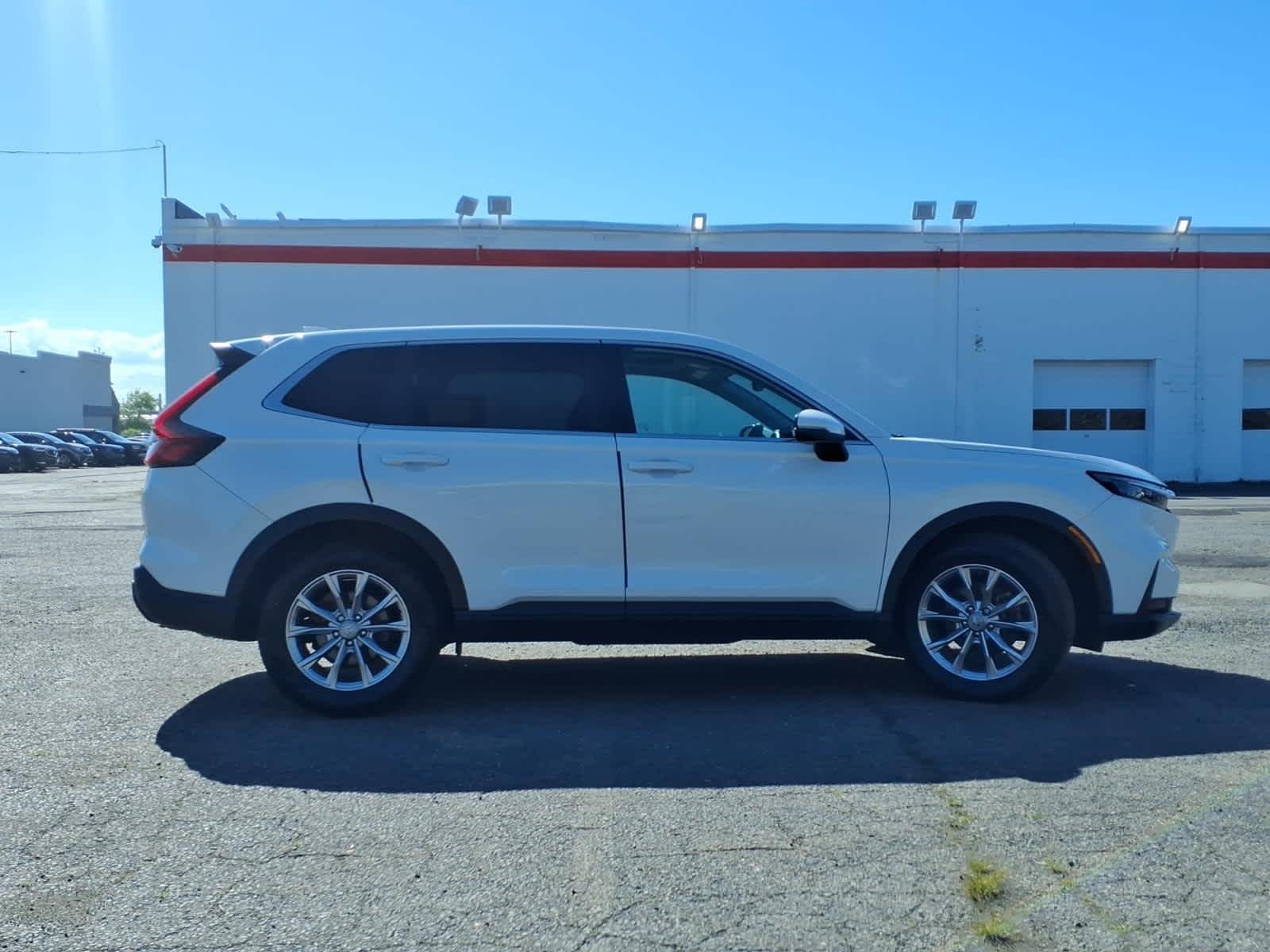 Certified Used 2024 Platinum White Pearl Honda EX-L image 4