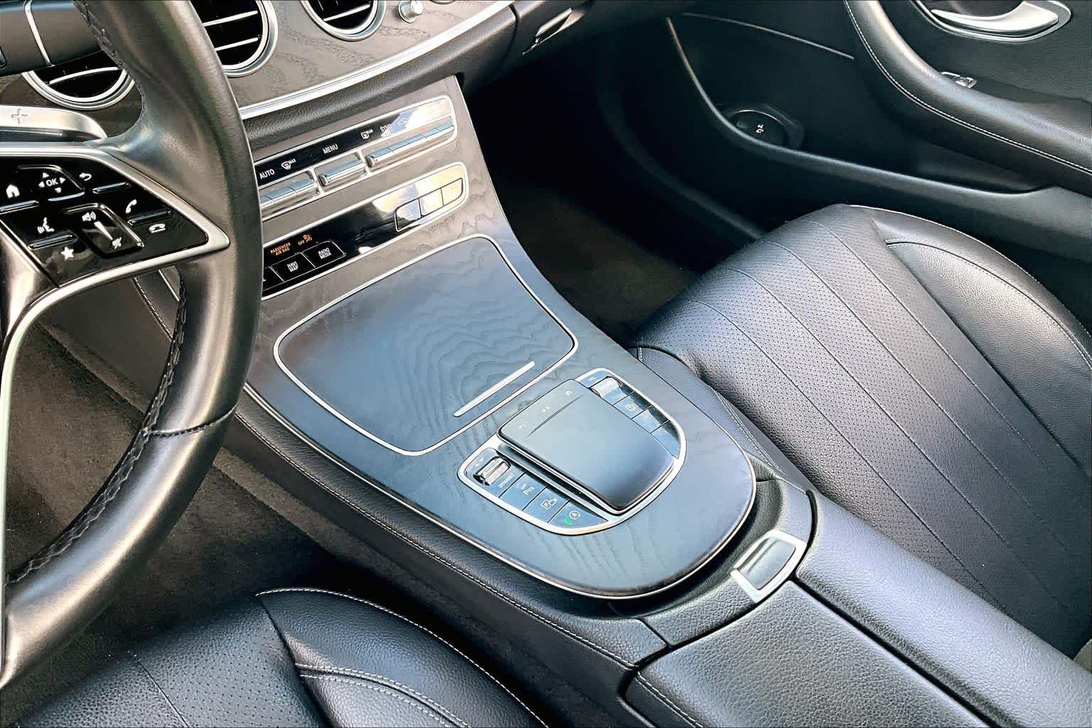 Used 2022  Mercedes-Benz E 350 image 17