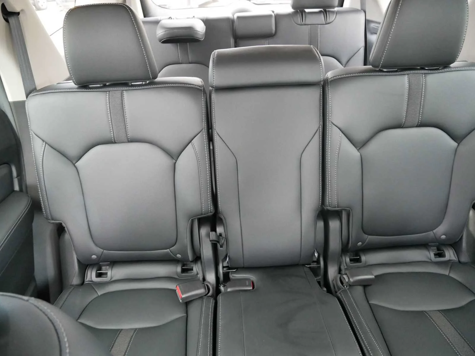 Certified Used 2025 Modern Steel Metallic Honda EX-L image 49