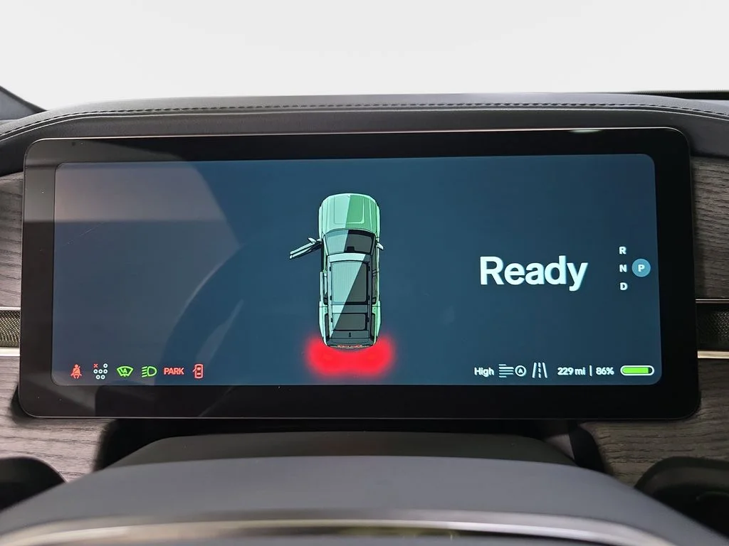 Used 2026  Rivian  image 22