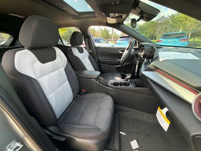 New 2026 Sterling Gray Metallic Chevrolet 1RS image 31