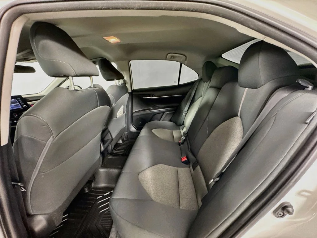 Used 2023 White Toyota LE image 27