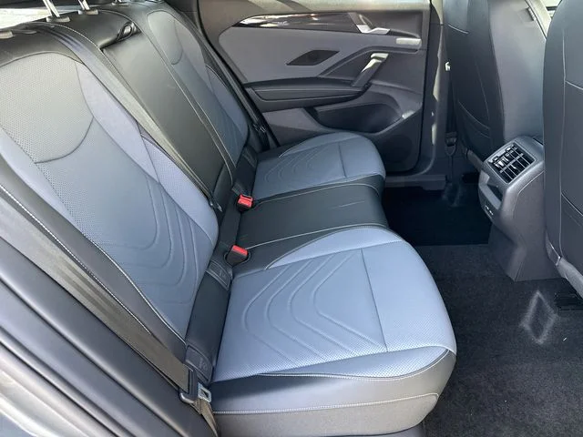 New 2026 Platinum Gray Metallic Volkswagen 2.0T SE R-Line Black image 25