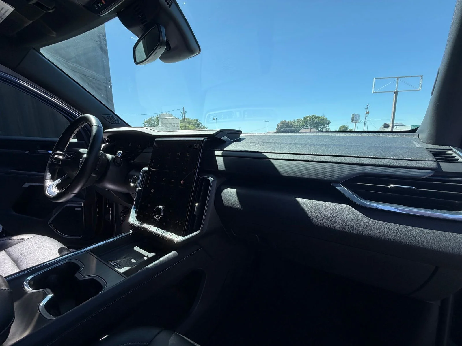 Used 2024 Black GMC Elevation image 34