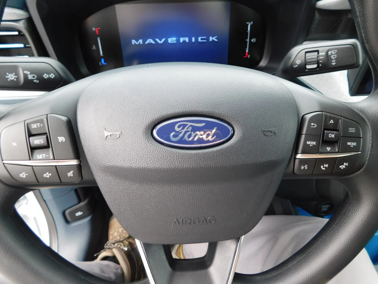 New 2026 Oxford White Ford XLT image 28
