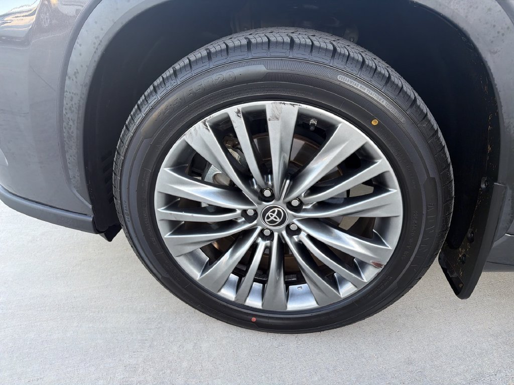 2021 Toyota Highlander Platinum - Photo 32